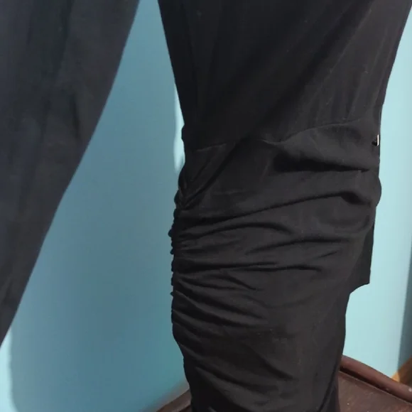 Express Black Ruched Long Sleeve Dress - Picture 2 of 11